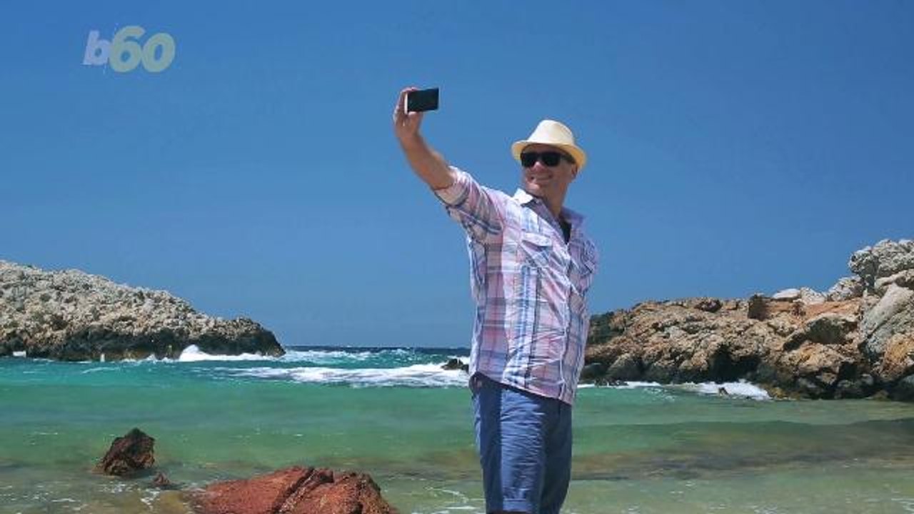 Why You Shouldn't Post Vacation Pics While on Vacation