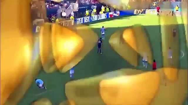 Passe de Ederson para Aguero deixa ingleses loucos