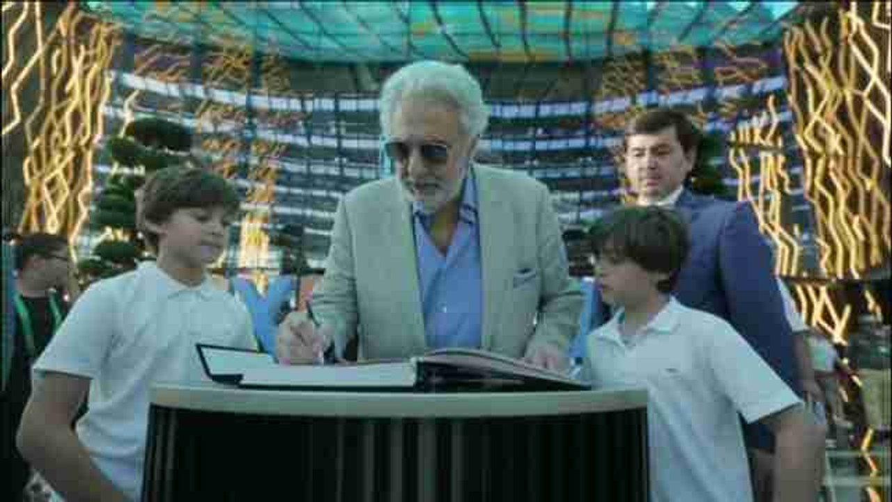 Spanish tenor Placido Domingo visits Expo Astana