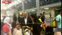 فريدة عثمان تصل مطار القاهرة بعد حصولها على 