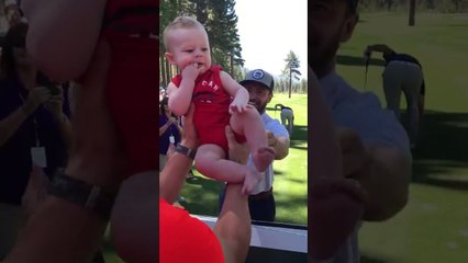 Justin Timberlake fait le Roi Lion avec un bébé