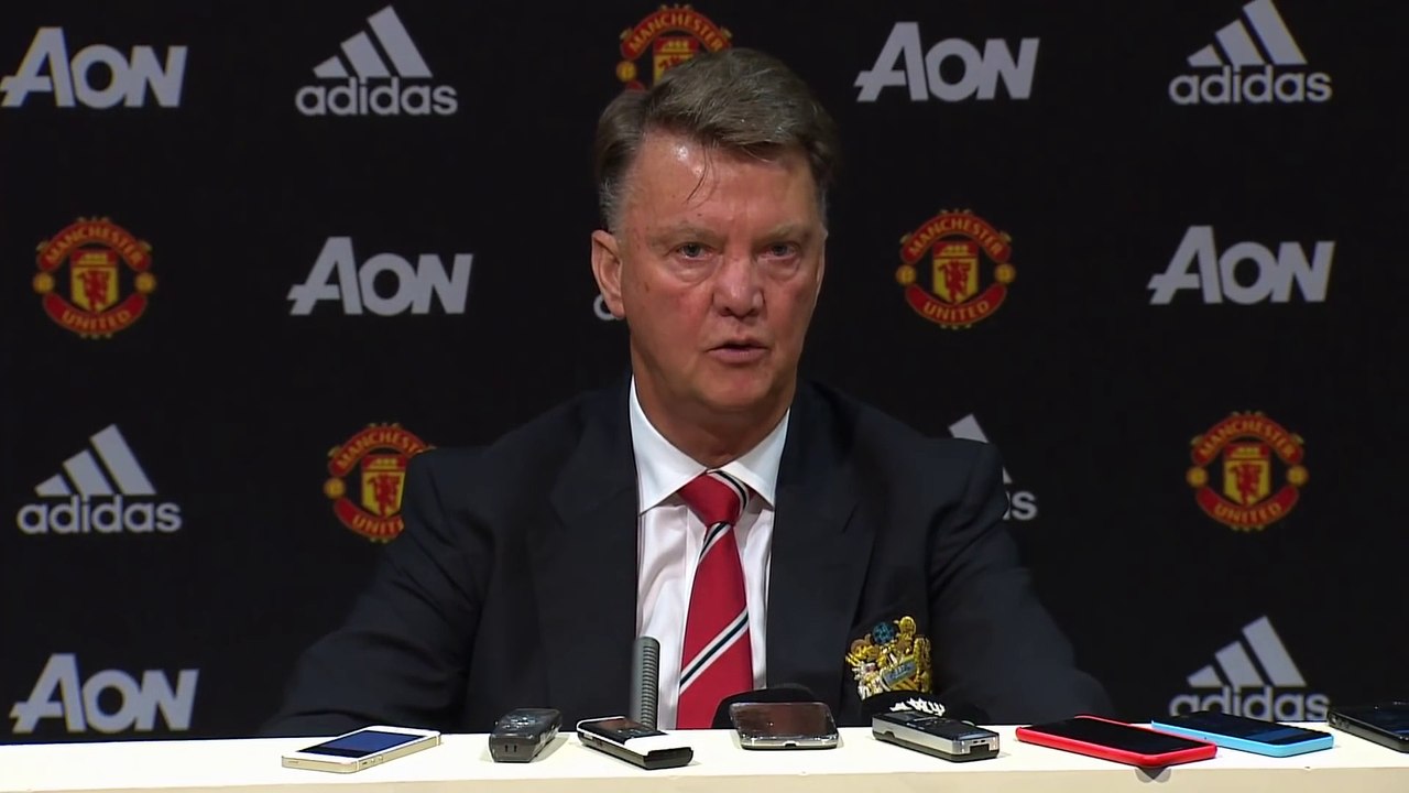 Louis van Gaal calls for linesman technology support after Newcastle draw