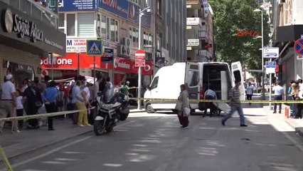 Kocaeli Fünye ile Patlatılan Valizden Kadın Çantaları Çıktı