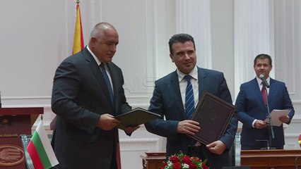 Maqedonia dhe Bullgaria firmosën marrëveshjen për fqinjësi të mirë