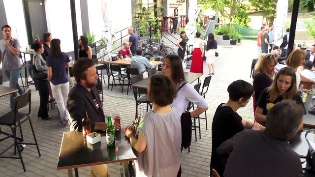 ДА СЕ БИДЕ ОДГОВОРЕН Е ЗАБАВНО МЕЃАШИ ДОБИ НАГРАДА ОД ОСИГУРУВАЊЕ МАКЕДОНИЈА