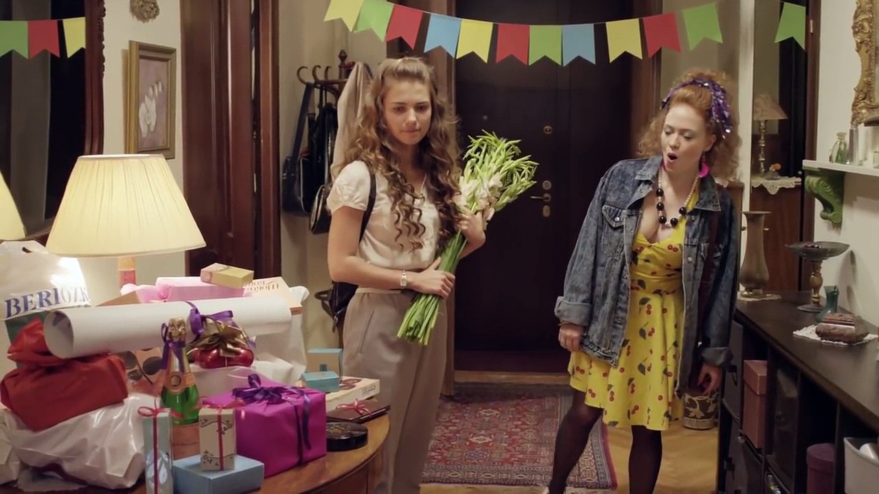 Красивая жизнь. Серия 1 (2014) @ Русские сериалы