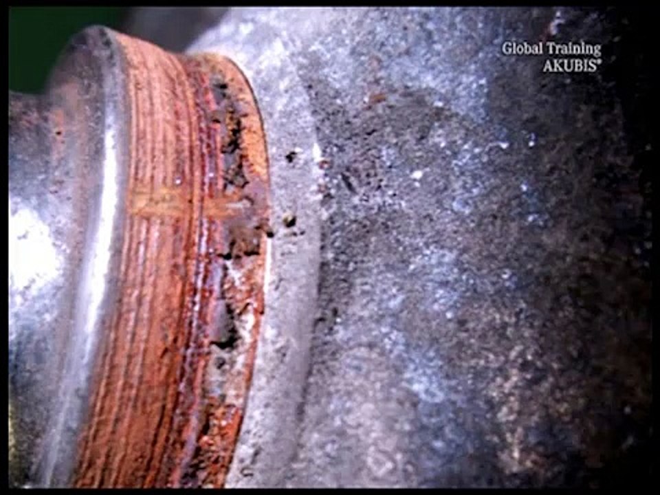 Type 204 Bruits de broyage en provenance de l'essieu avant - Roulement de roue défectueux