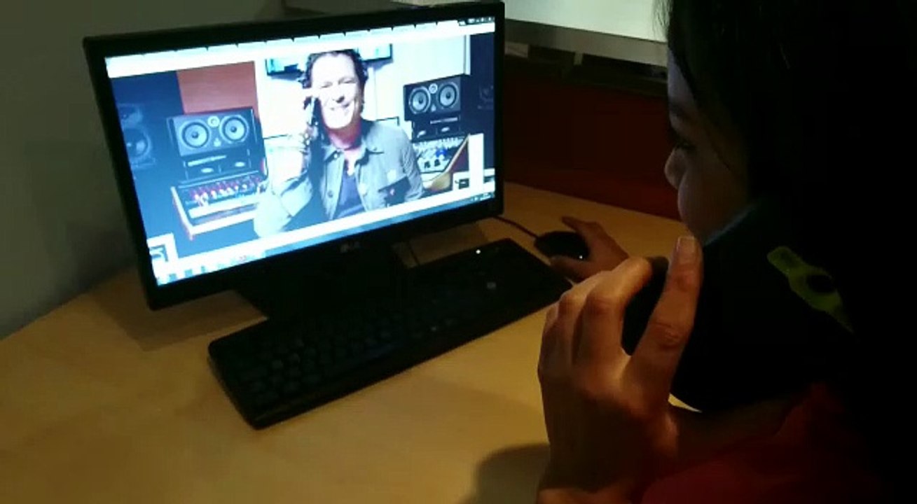 #VIRAL: Carlos Vives habla por teléfono con sus seguidores