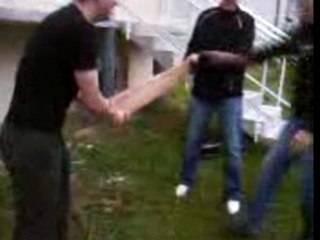 Jojo casse des planches 2