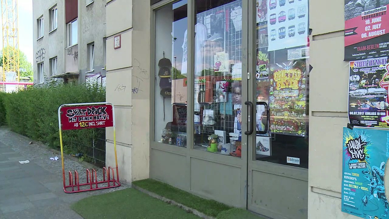 Berlin: des tags nazis changés en graffitis