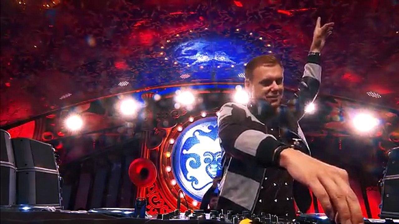 Armin van Buuren - Sunny days (Tomorrowland 2017)