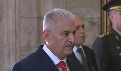 YAŞ üyeleri Anıtkabir'de