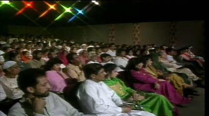 (Mein Niwaan Mere Murshad Uuche..Qawali) میں نِیواں میرے مُرشَّد اُچّے ..نصرت فتح علی خان