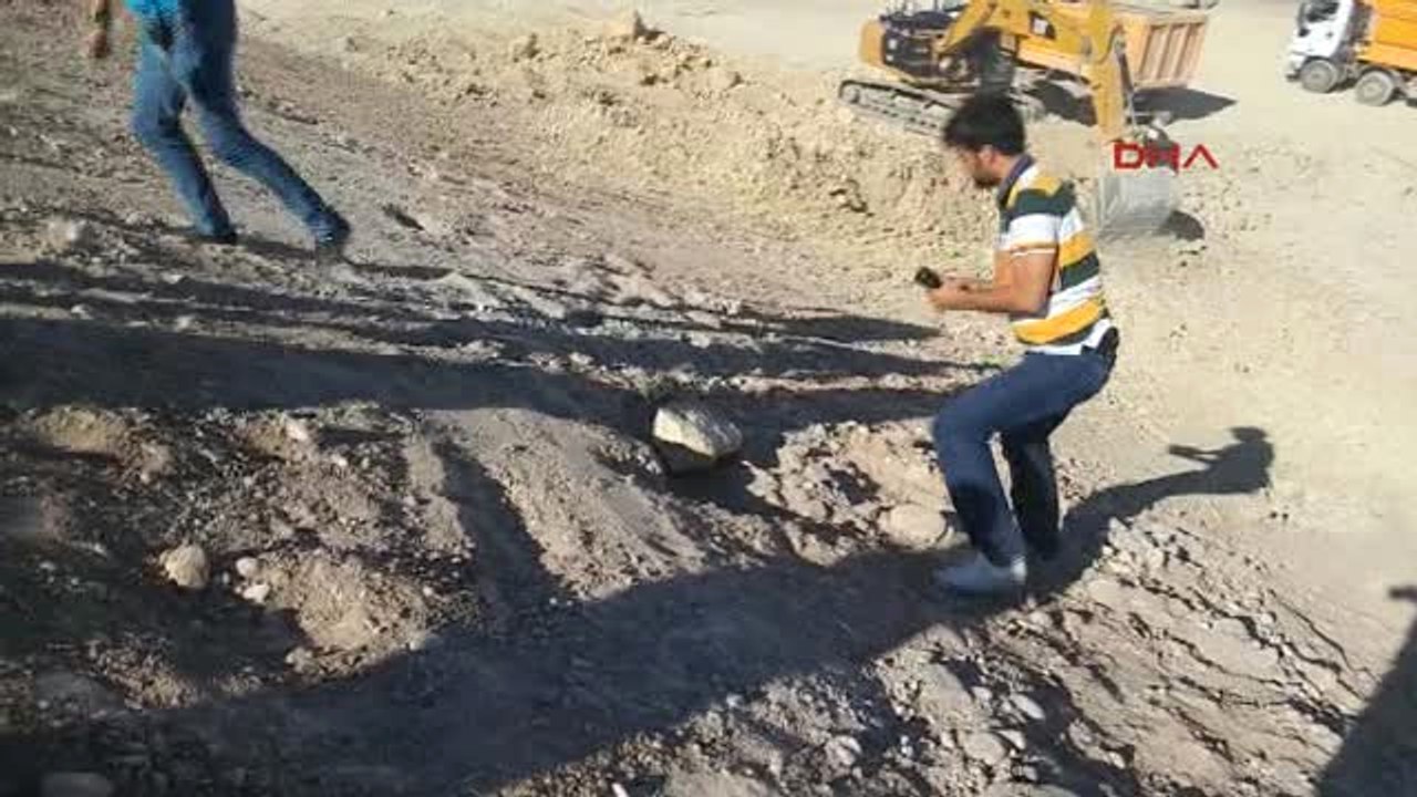 Konya Üniversite Yerleşkesinde Yol Yapım Çalışması Sırasında Tarihi Mezar Bulundu