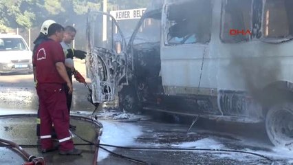 Antalya Taksitle Aldığı Minibüsü Gözleri Önünde Kül Oldu