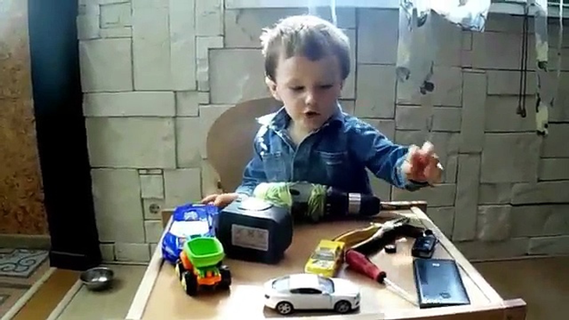 BAD BABY BOY DRIVES CAR. FUNNY HOME VIDEOS. FUNNY MUSIC VIDEOS FOR KIDS