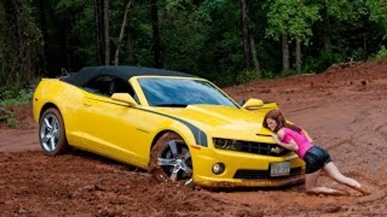 Unbelievable Retardet Idiot Driving Fails, Ultimate Driving Fails And Sounds 2017