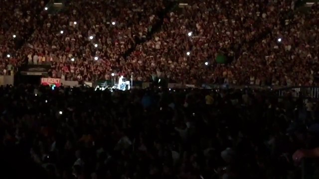 Coldplay chante Crawling de Linkin Park en hommage à Chester Bennington