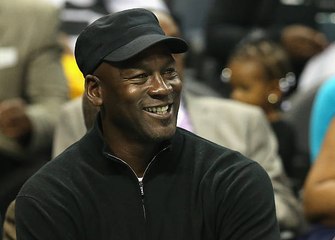 Michael Jordan  répond à LaVar Ball sur le 1-contre-1
