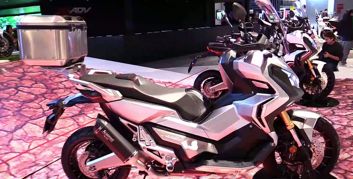2017 Honda X-Adv 750 Maxi Scooter - Walkaround - 2016 EICMA Milan