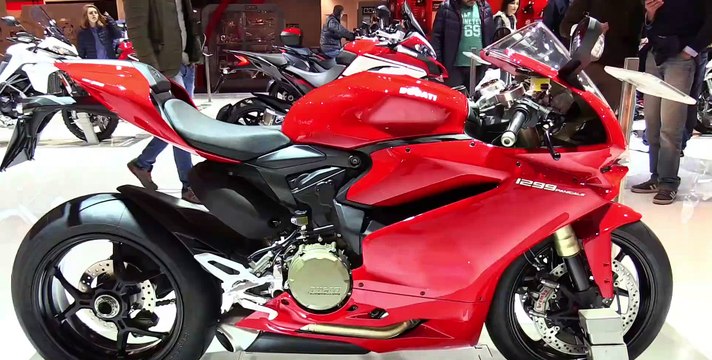 2017 Ducati 1299 Panigale - Walkaround - 2016 EICMA Milan