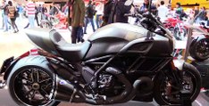 2017 Ducati Diavel Carbon - Walkaround - 2016 EICMA Milan