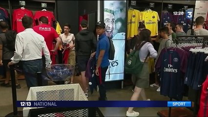 Football : Neymar quitte le FC Barcelone