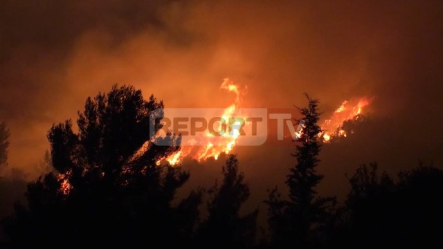 Report TV - Zjarri në Llogara, përkeqësohet situata, banorët japin alarmin