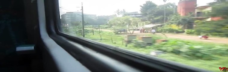 WAP-4 Double Decker speeds up passing Dankuni !!!