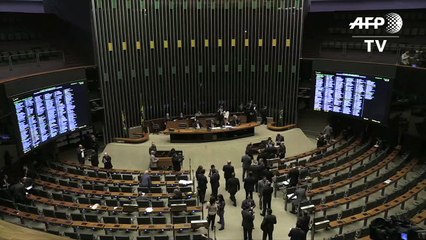 Comenzó sesión parlamentaria que puede decidir futuro de Temer