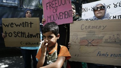 Πορεία Σύρων πρσφύγων στη γερμανική πρεσβεία στην Αθήνα