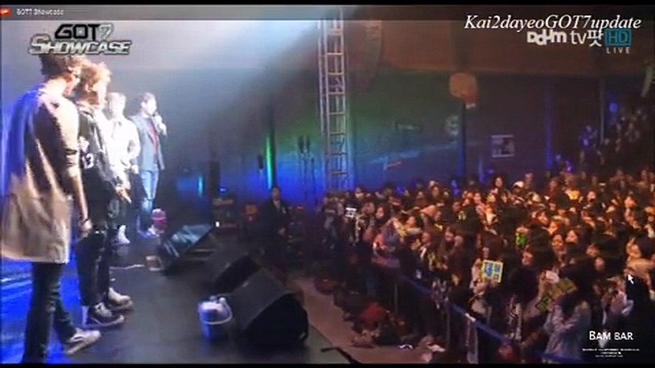 [8] Debut showcase