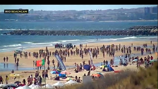 Aviao aterra de emergência na Costa da Caparica