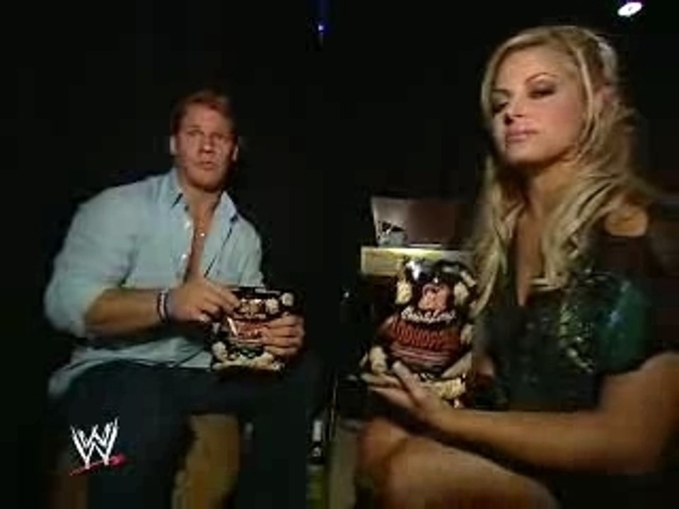 Trish and Jericho enjoy their Swag