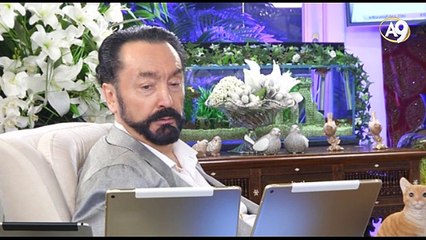 Peygamberimiz (sav) ‘Hz. Mehdi (as)’ın elleri beyaz ve güzeldir.’ diye bildirmiştir