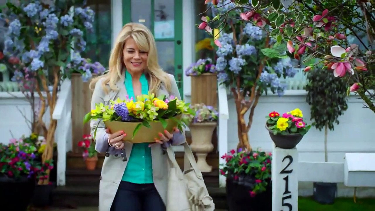 HAPPY BIRTHDAY LISA WHELCHEL