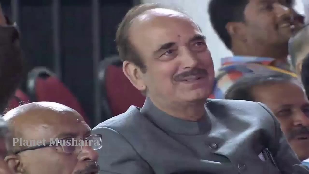 Imran Pratapgarhi Performance in All India Mushaira, Bangaluru July 2017 Part - 2!