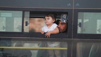 Militanti sunniti evacuati dal Libano verso la Siria