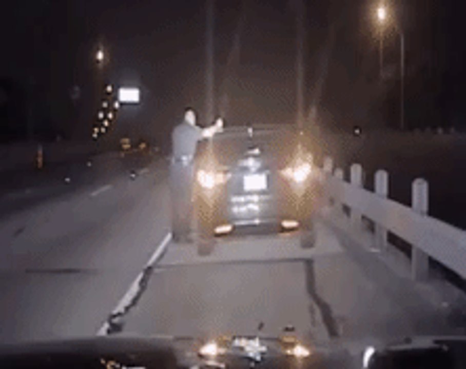 Drunk Driver Slams Car Into Texas Police Officer During Traffic Stop