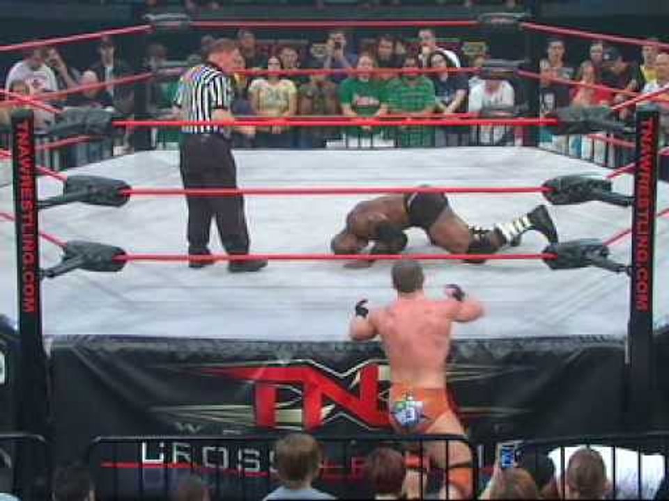 Bobby Lashley vs. Eric Young