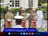 Shahid Khaqan Abbasi receives guard of honor on his arrival at PM House