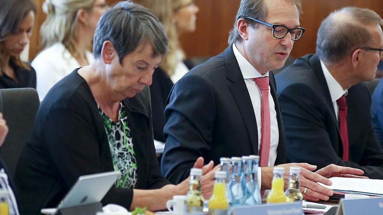 Diesel: Bundesregierung fordert von Autobauern Einsicht und Demut