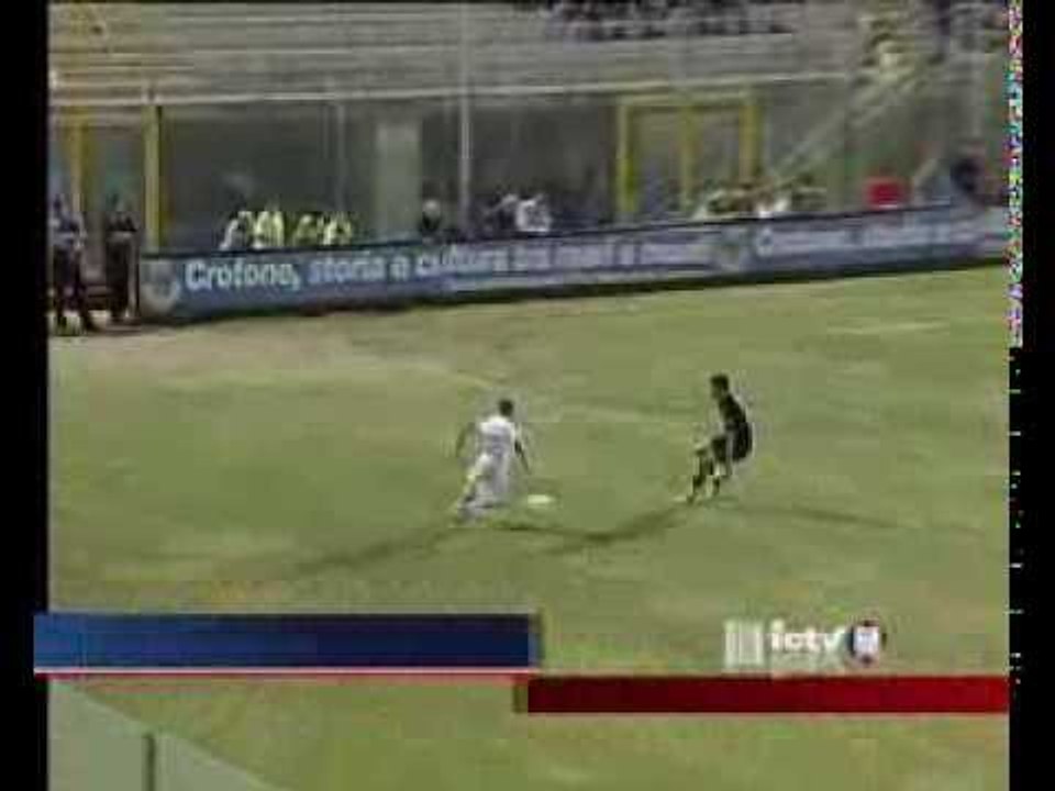 Fc Crotone | Crotone-Livorno | La sintesi