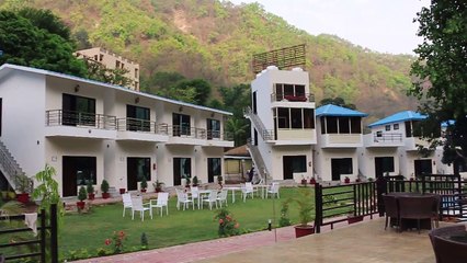 Скачать видео: Best Luxury Hotel & Resorts in Rishikesh India - Mahayana Resort Exterior