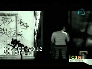 Delincuente es atrapado por golpear y querer asaltar a un ebrio que hacía sus necesidades