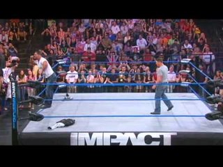 Bobby Roode Attacks President Dixie Carter