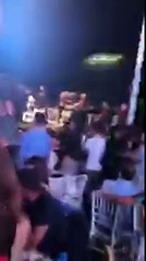 ملحم زين على المسرح "بالجبس" بعد حادث مروع