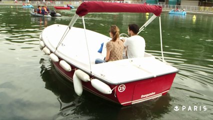 Conduisez un bateau sans permis au bassin de la Villette !