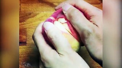 Peach peeling video by Twitter user Okada goes viral