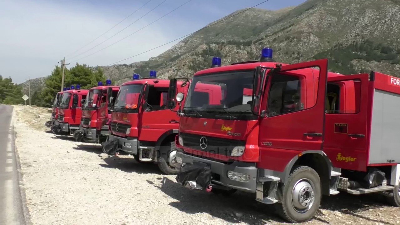 Dukat, vazhdon beteja me zjarrin - Top Channel Albania - News - Lajme